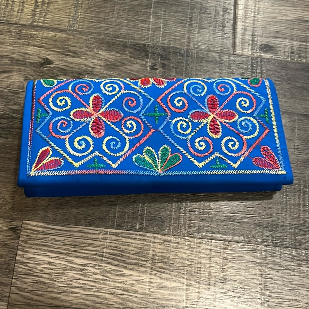 NWOT Cute wallet from Uruguay